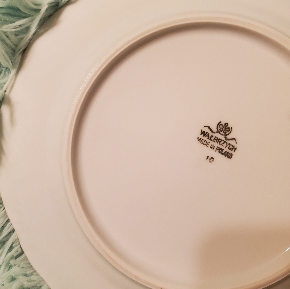 Walbrzych Avon Rose Small Plates - Picture 3 of 6
